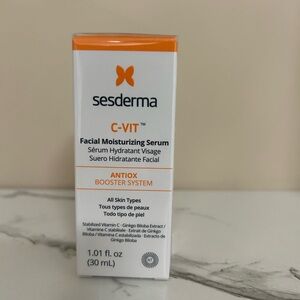 C-VIT Facial Moisturizing Serum - Orange and White